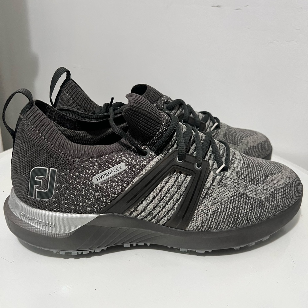 FootJoy HyperFlex Men's Athletic Shoes - Black and Gray